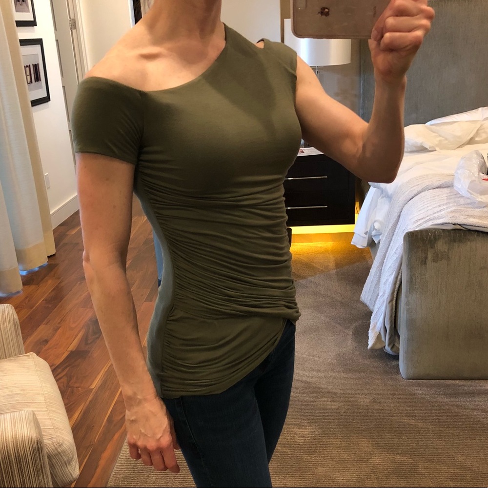 Bailey 44 top bundle- cargo green, black, size M